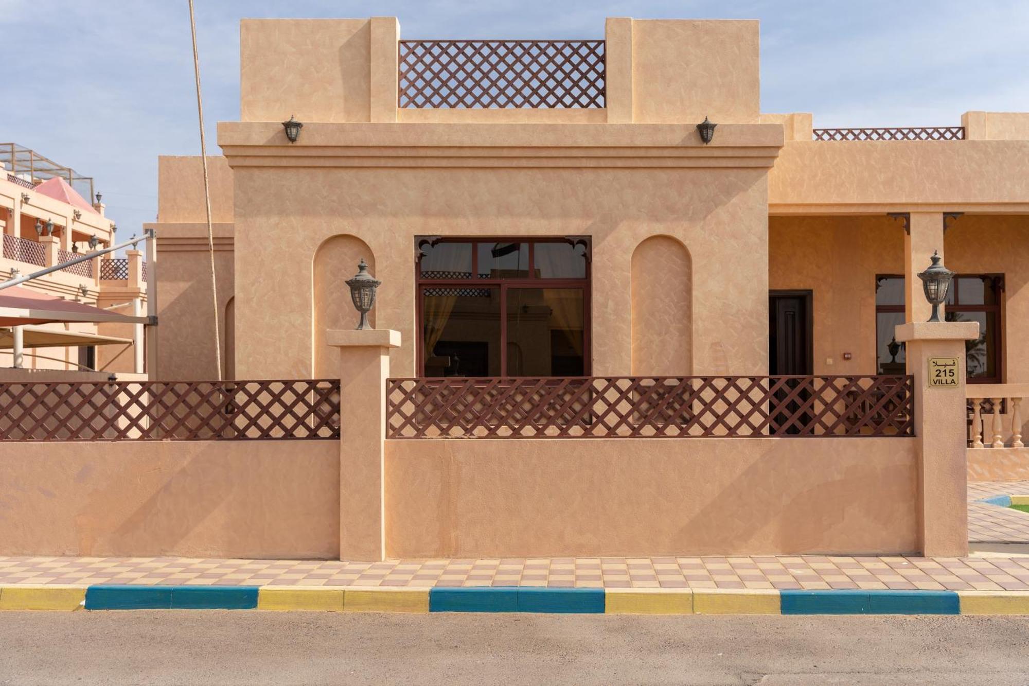 Al Bada Hotel And Resort Al Ain Exterior photo