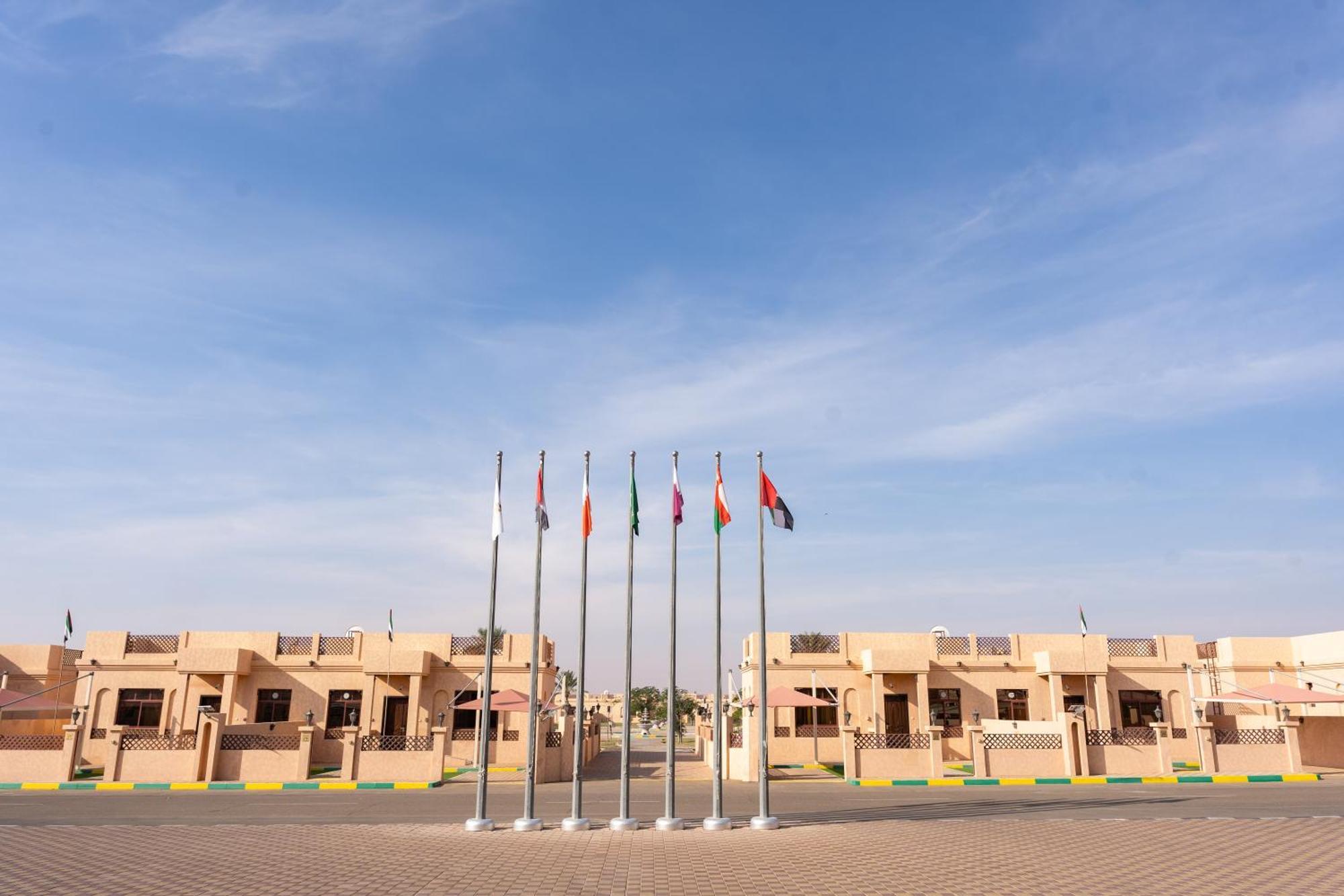 Al Bada Hotel And Resort Al Ain Exterior photo